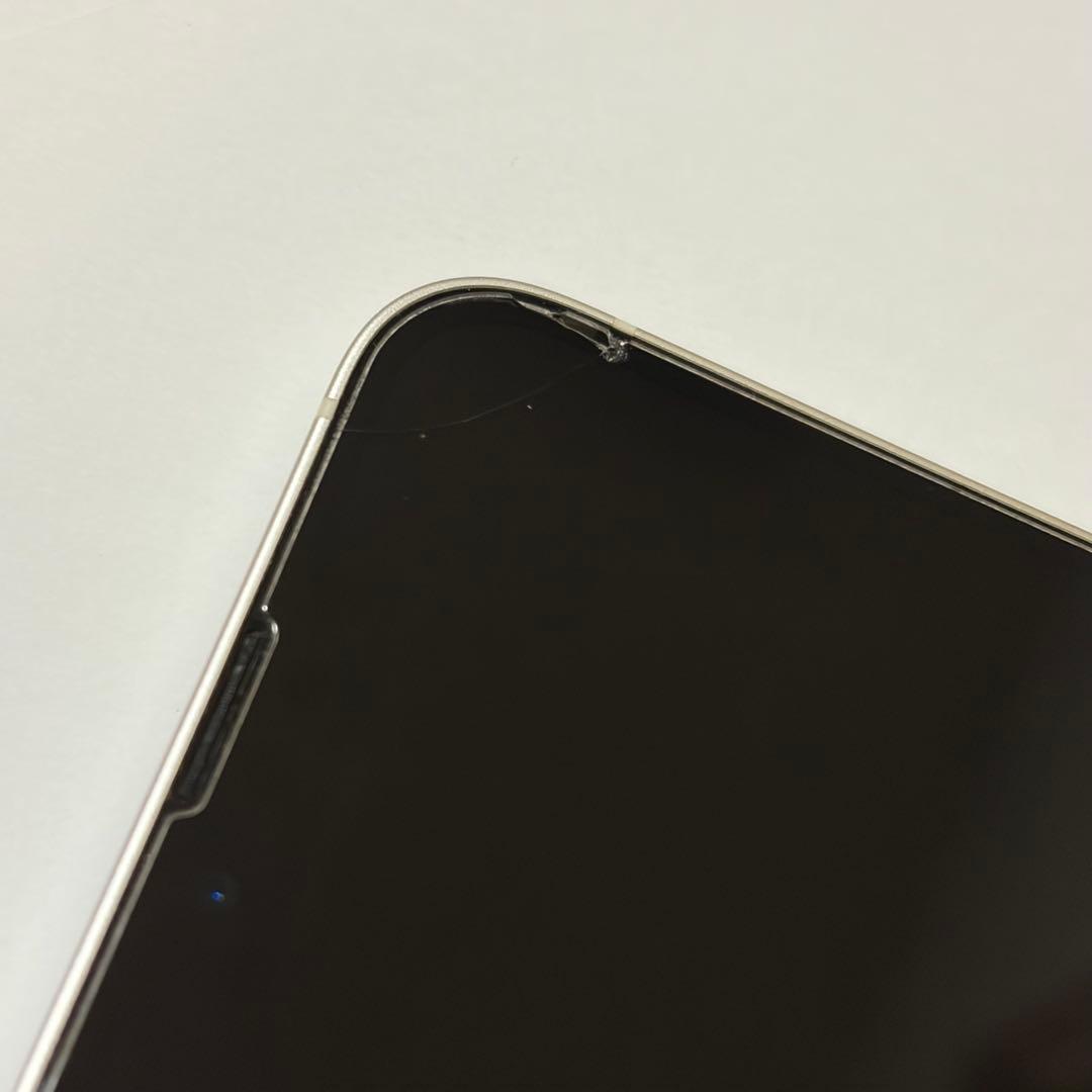 Apple iPhone 13 スターライト ホワイト 本体