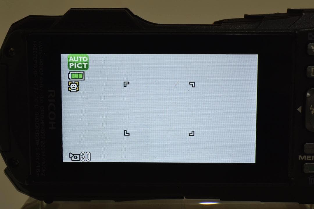 ショット数少 RICOH WG-50 防水 耐衝撃 オレンジ デジタルカメラ