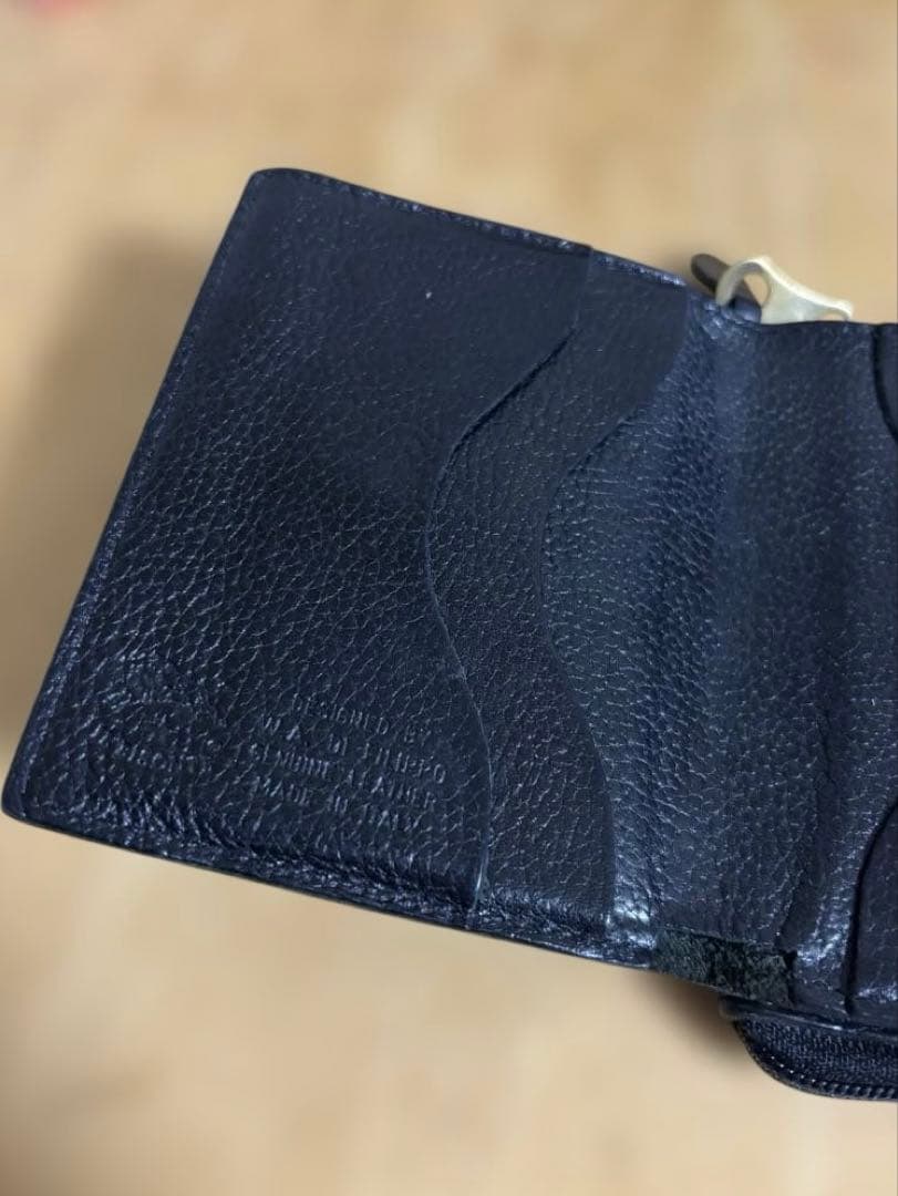 イルビゾンテ 黒 レザー 二つ折り財布