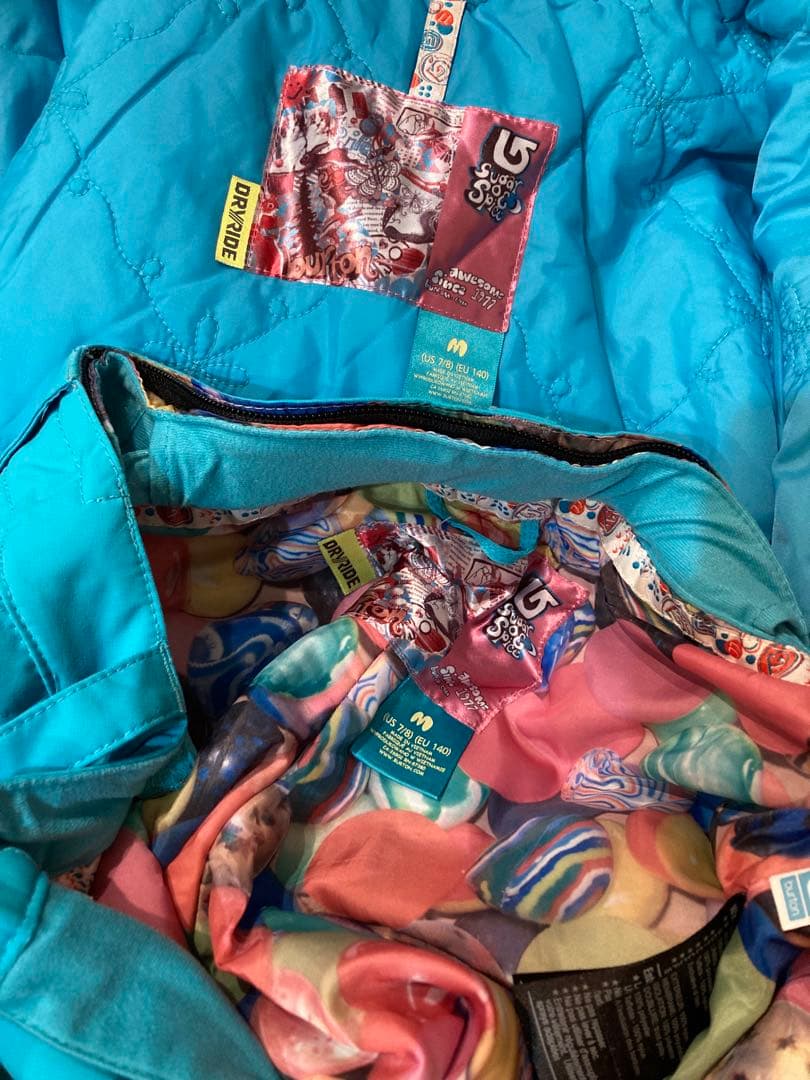 Burton ‼️✳️バートンスノーボード　スキーウェアー‼️✳️１４０㎝雪山雪だるま