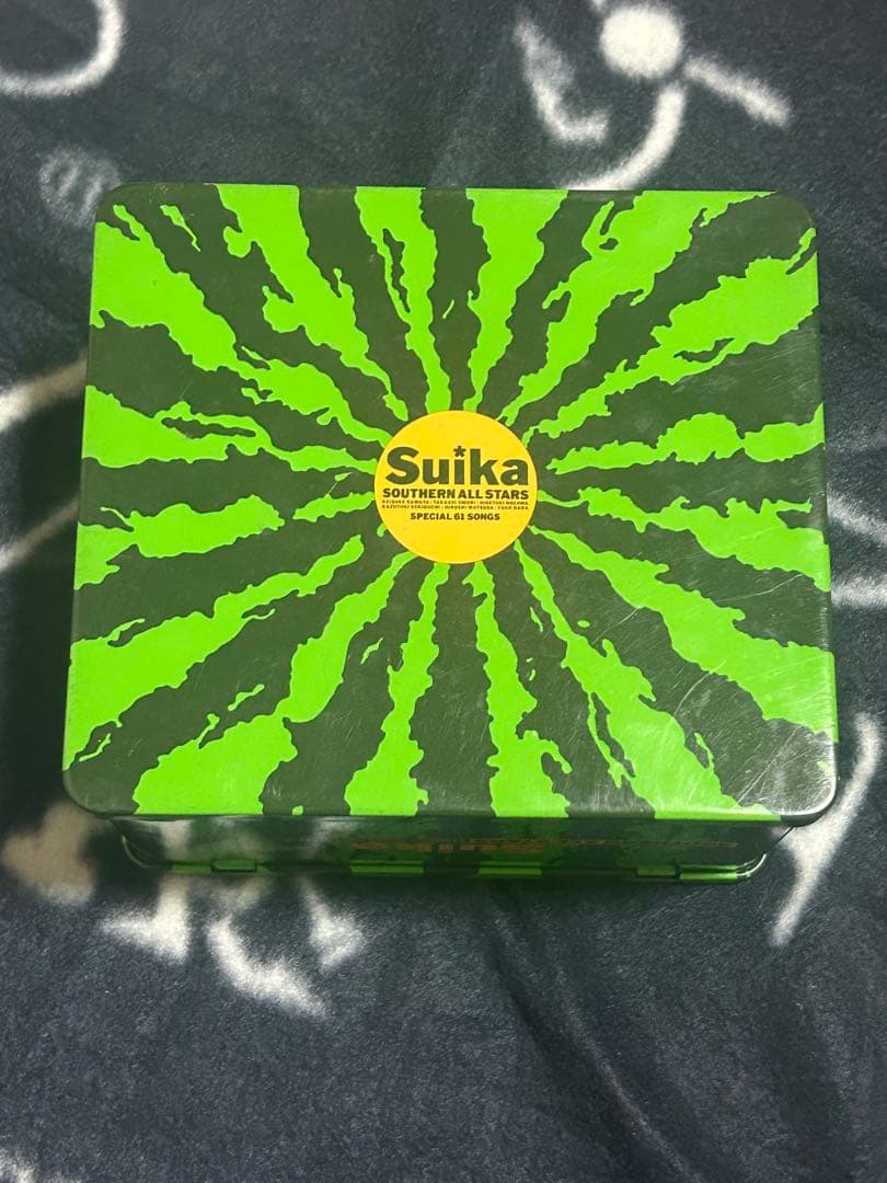 サザンオールスターズ　ベスト４枚組CD SUIKA 缶 オリジナルグッズ付