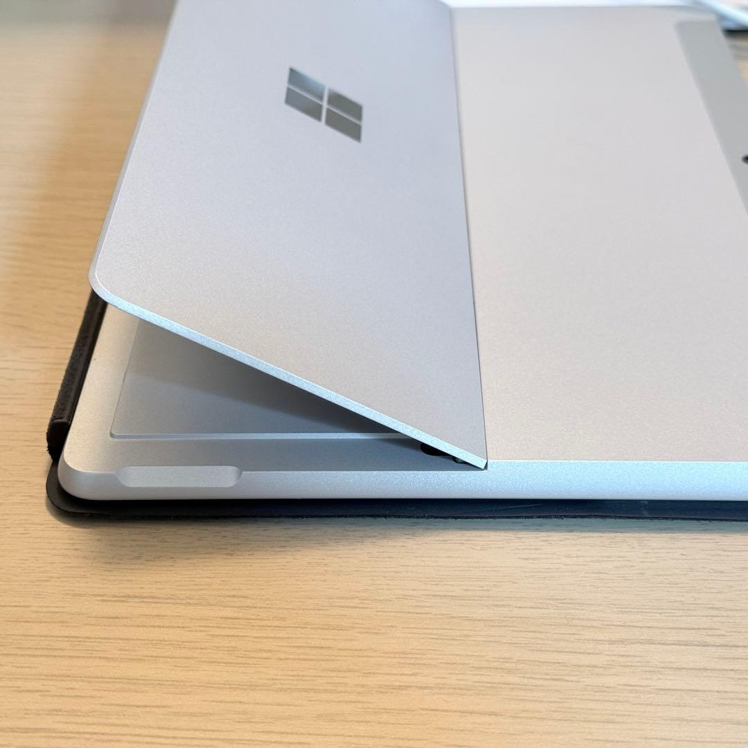 y*w様 美品 Surface Go2 4GB/64GB Windows11 充