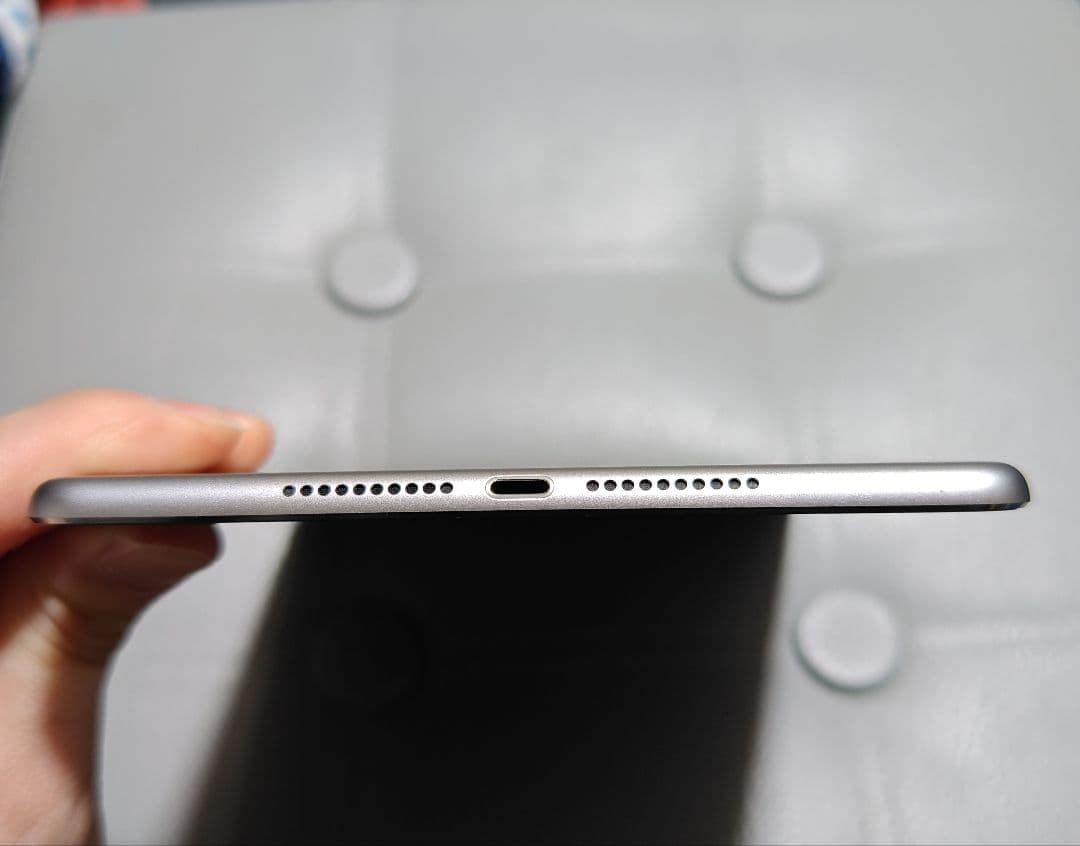 iPad本体 ipad mIni4 128GB