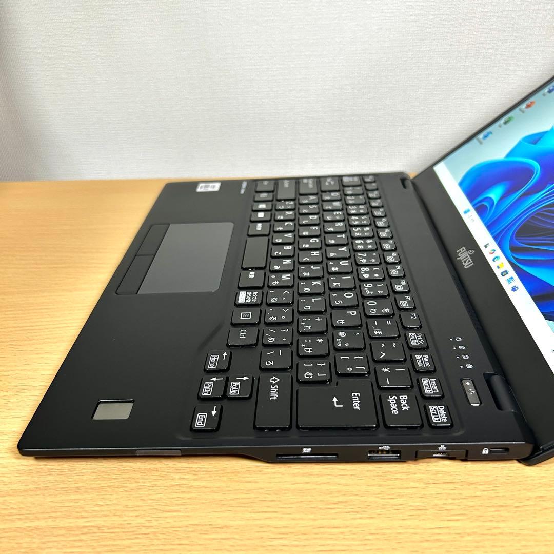 美品 富士通 LIFEBOOK U9310/D i7 16GB Office