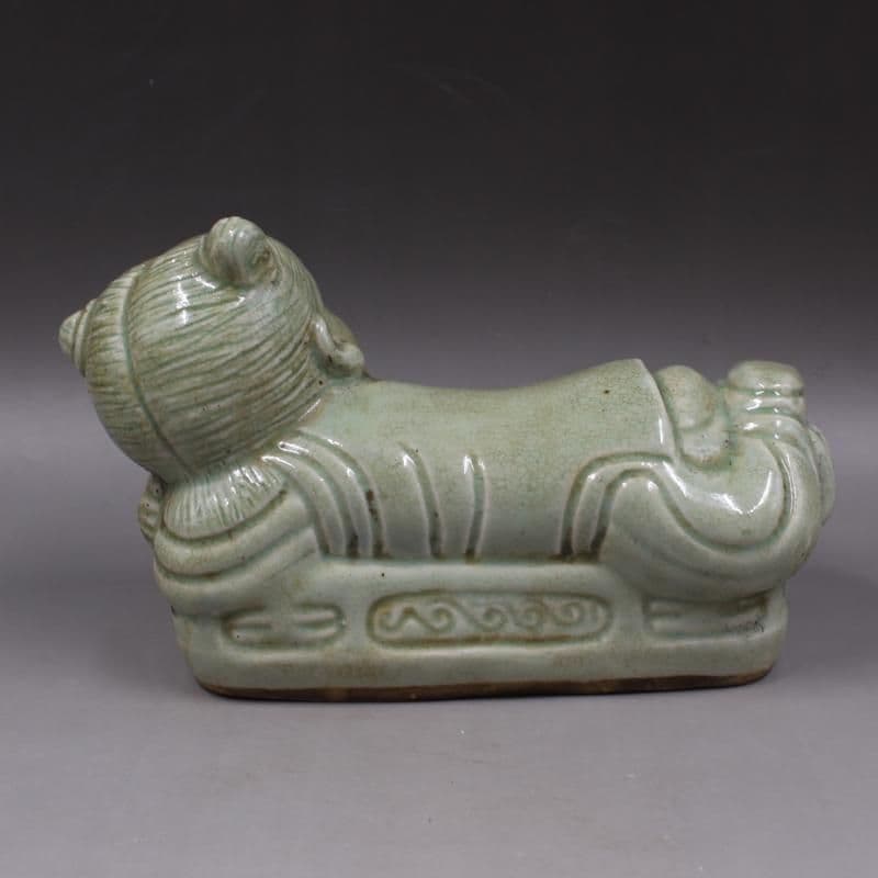 宋湖田窯彫刻嬰戯磁器枕 景徳鎮 陶磁器 装飾品 現代工芸品 美術品 置物