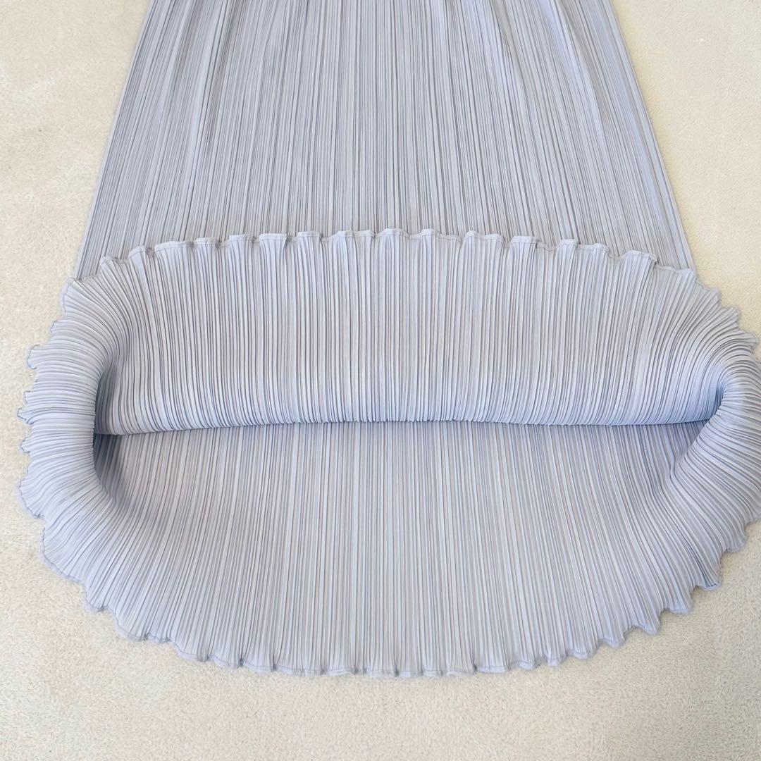 美品✨PLEATS PLEASE プリーツ　ロングスカート　フレア　ライトグレー