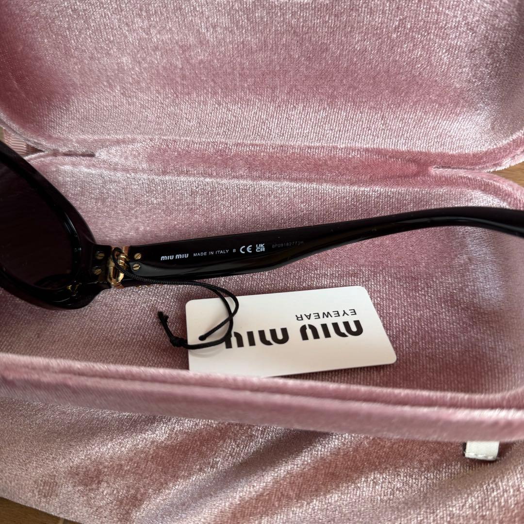 miumiu サングラス　【オーバルサングラス】