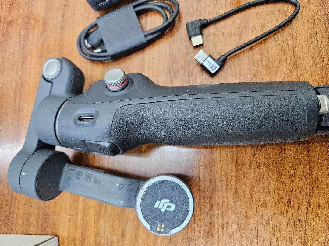 スマホアクセサリー DJI Osmo Mobile 7 P
