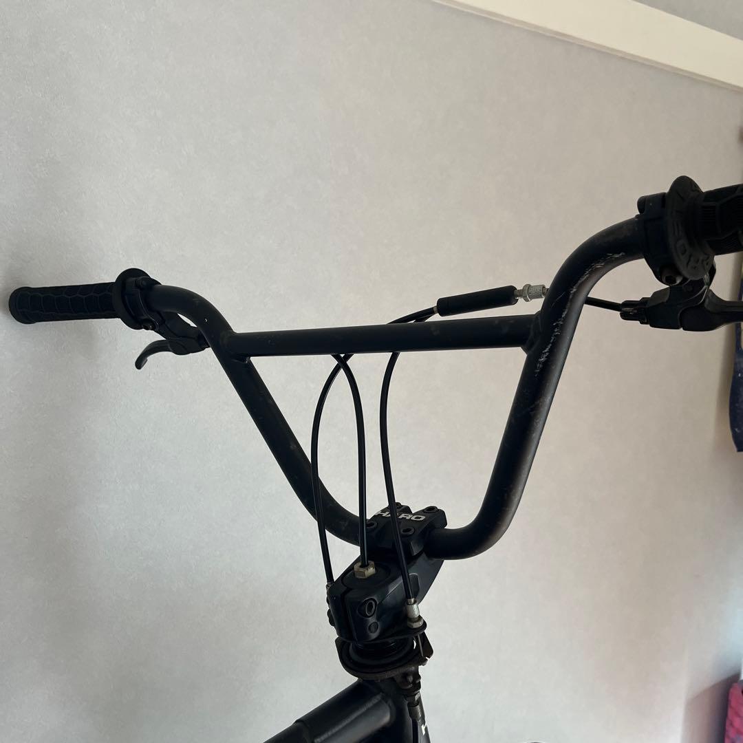 【引き取りのみ】HARO BMX LEUCADIA マットブラック 前輪パンク有