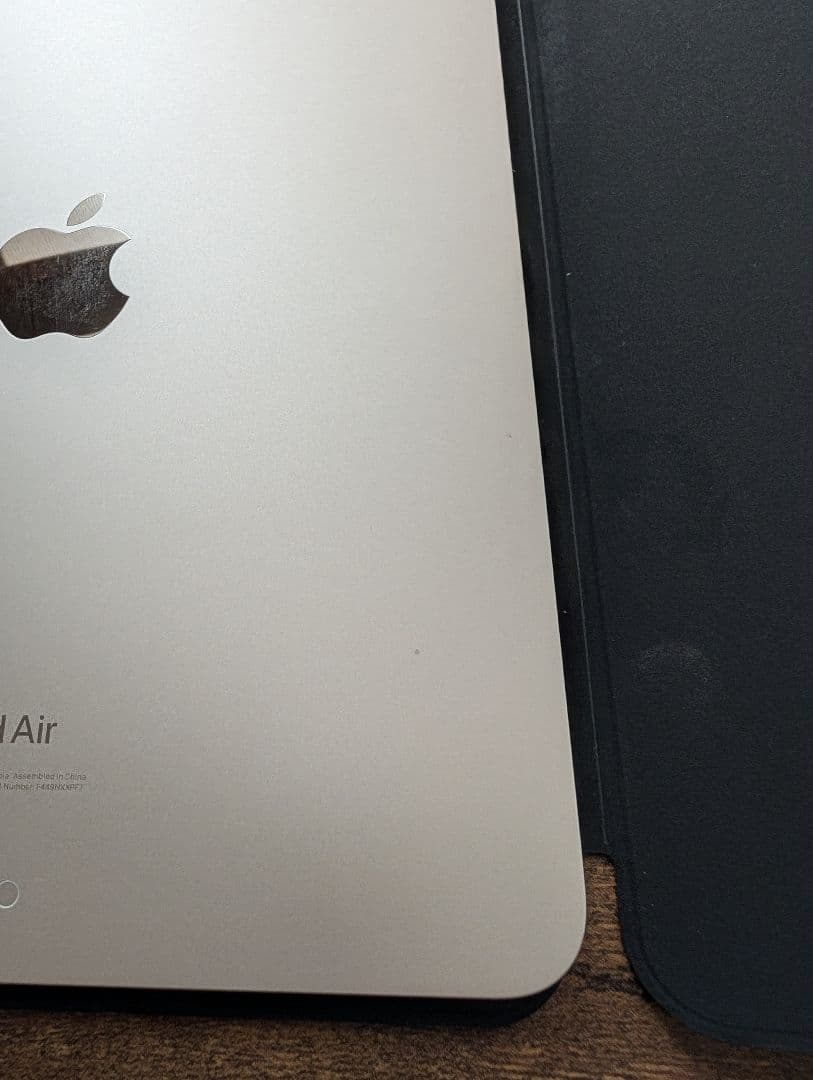 Apple iPad Air 第5世代 スターライト 本体