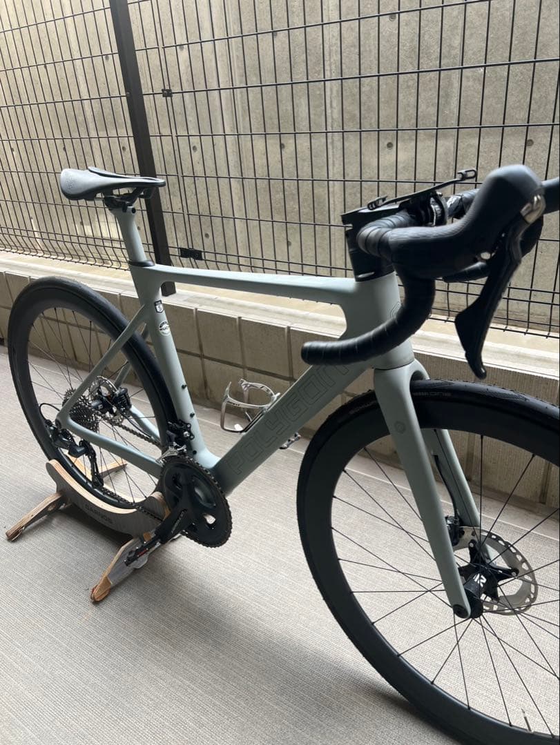 【定価半額以下！】ロードバイクPolygon A8