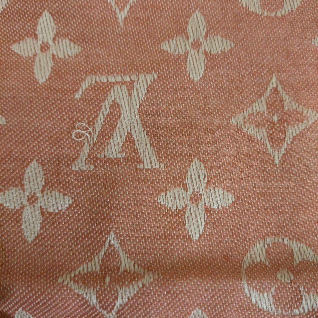 Louis Vuitton ピンク モノグラム ストール