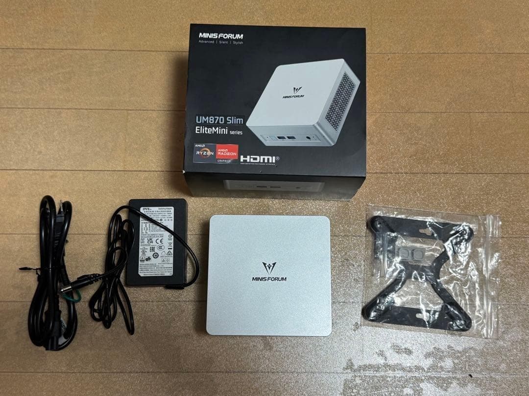 【値下】MINIS FORUM UM870 Slim ミニPC メモリ32GB
