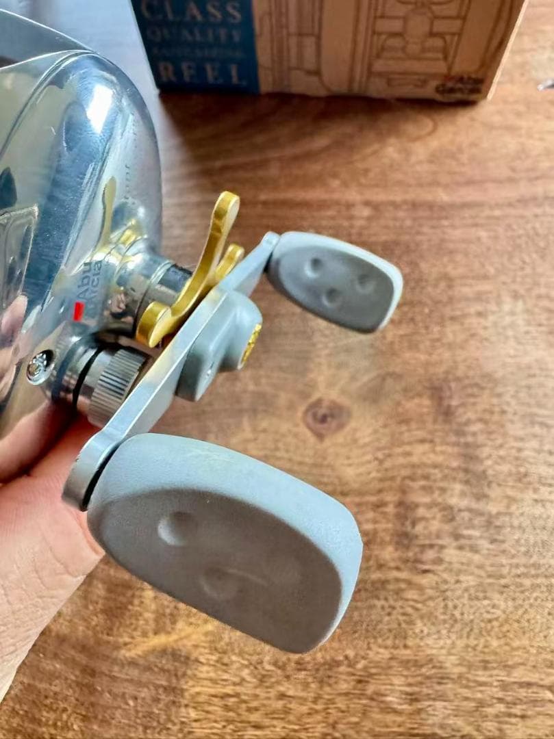 Abu Garcia ambassadeur T3000C Glossy 未使用