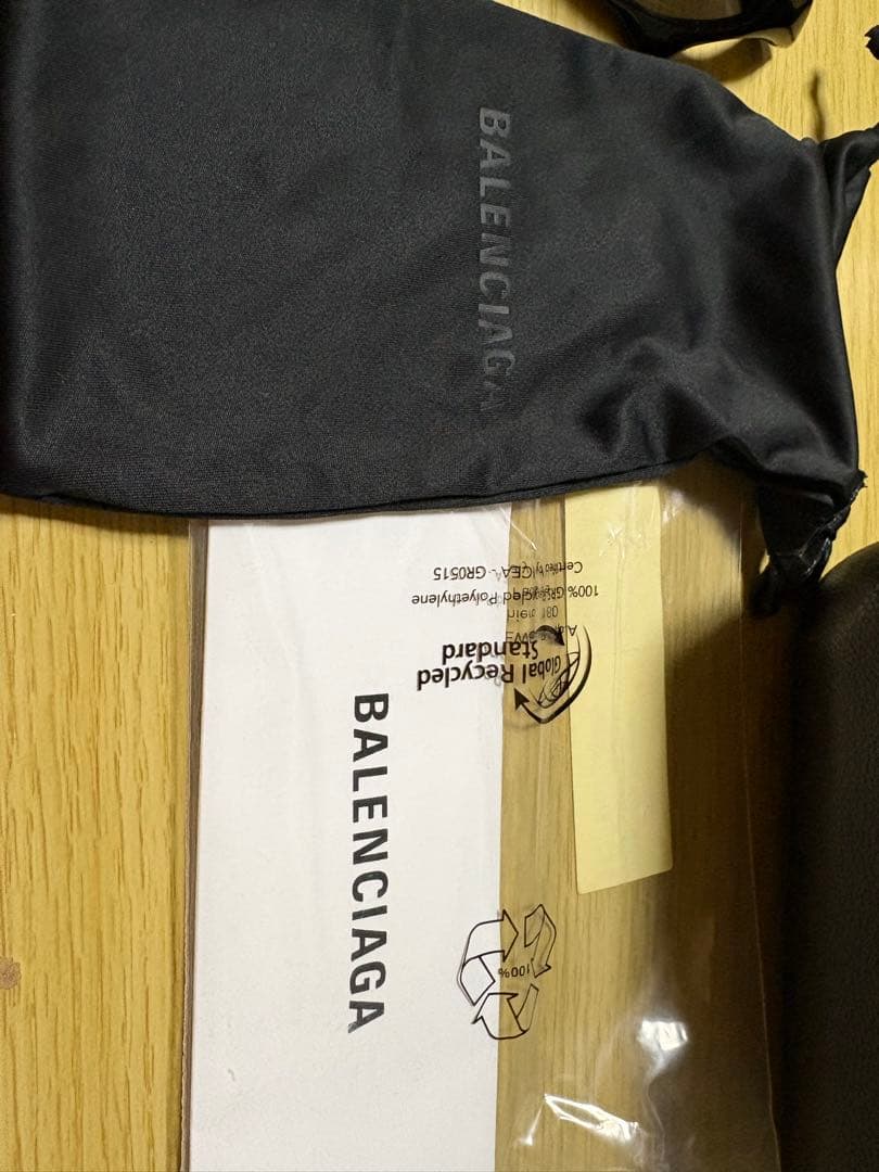 Kent様 balenciaga BAT RECTANGLE サングラス