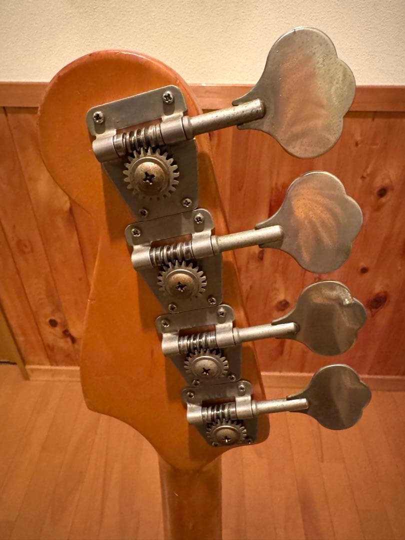 ベース Squier by fender Musicmaster Bass