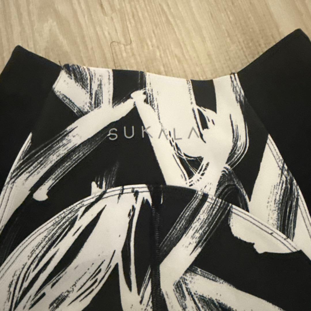 新作スカーラ　Sサイズ　美品