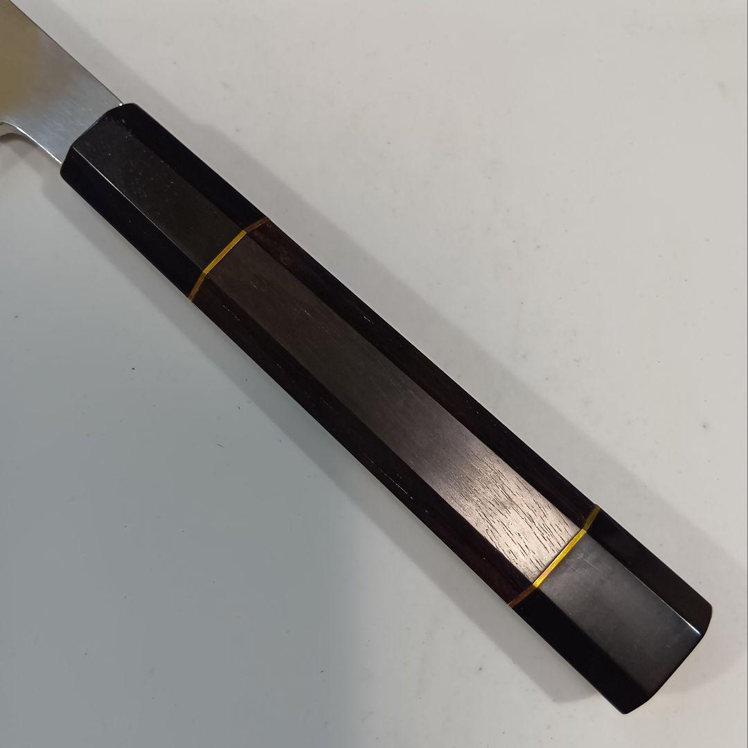 ステン本焼V金10号 出刃包丁18cm 右片刃 鏡面 黒水牛黒檀八角柄