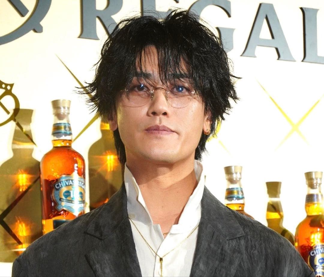 赤西仁着用メガネ