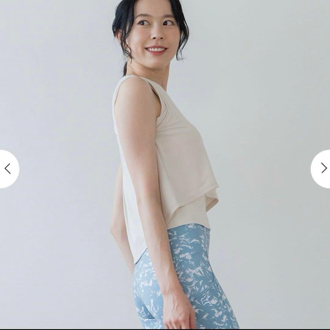 美品　SUKALAフレアタンクトップ　M