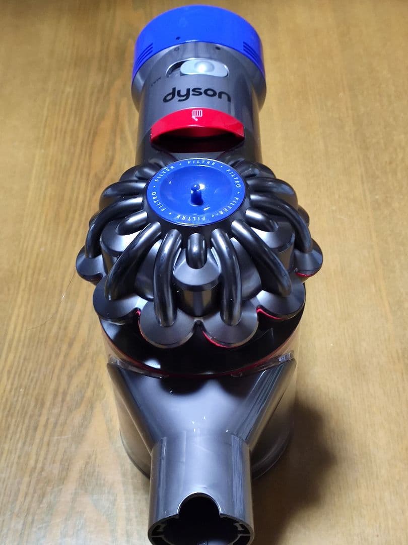 ダイソンV8 SV10掃除機 完全分解清掃済み 動作品 純正バッテリー2つセット