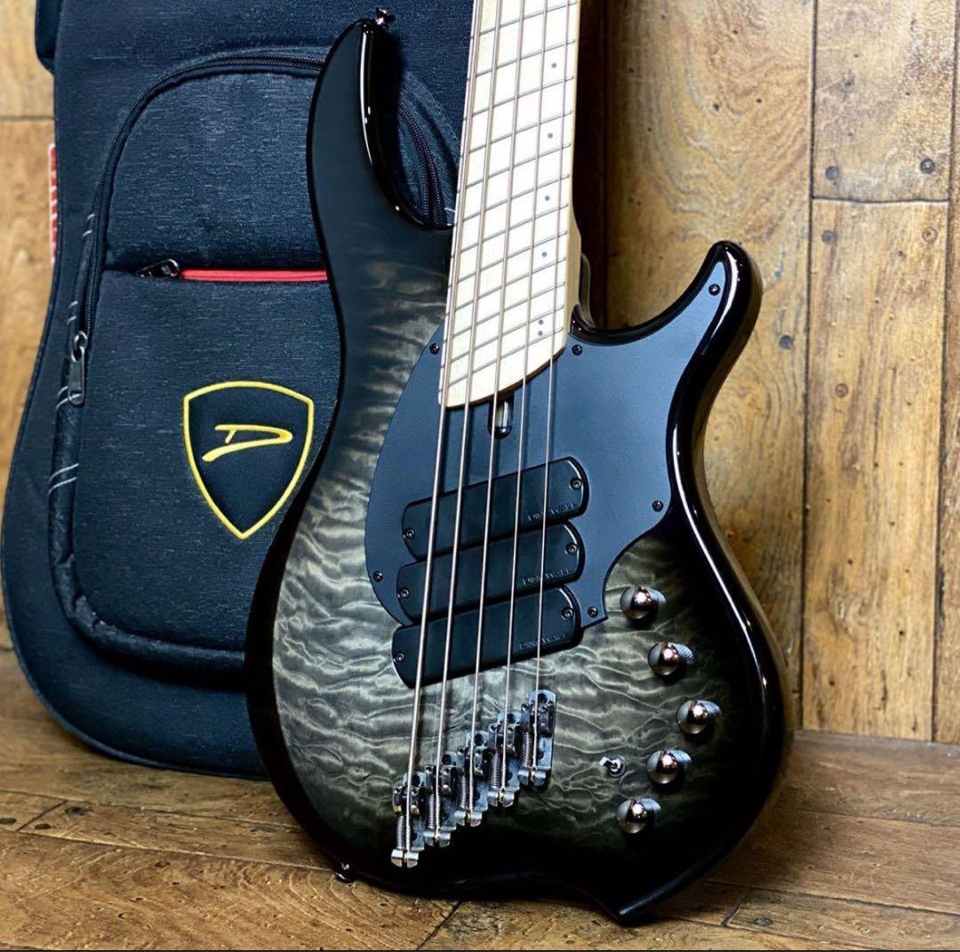 Dingwall Combustion 5弦ベース