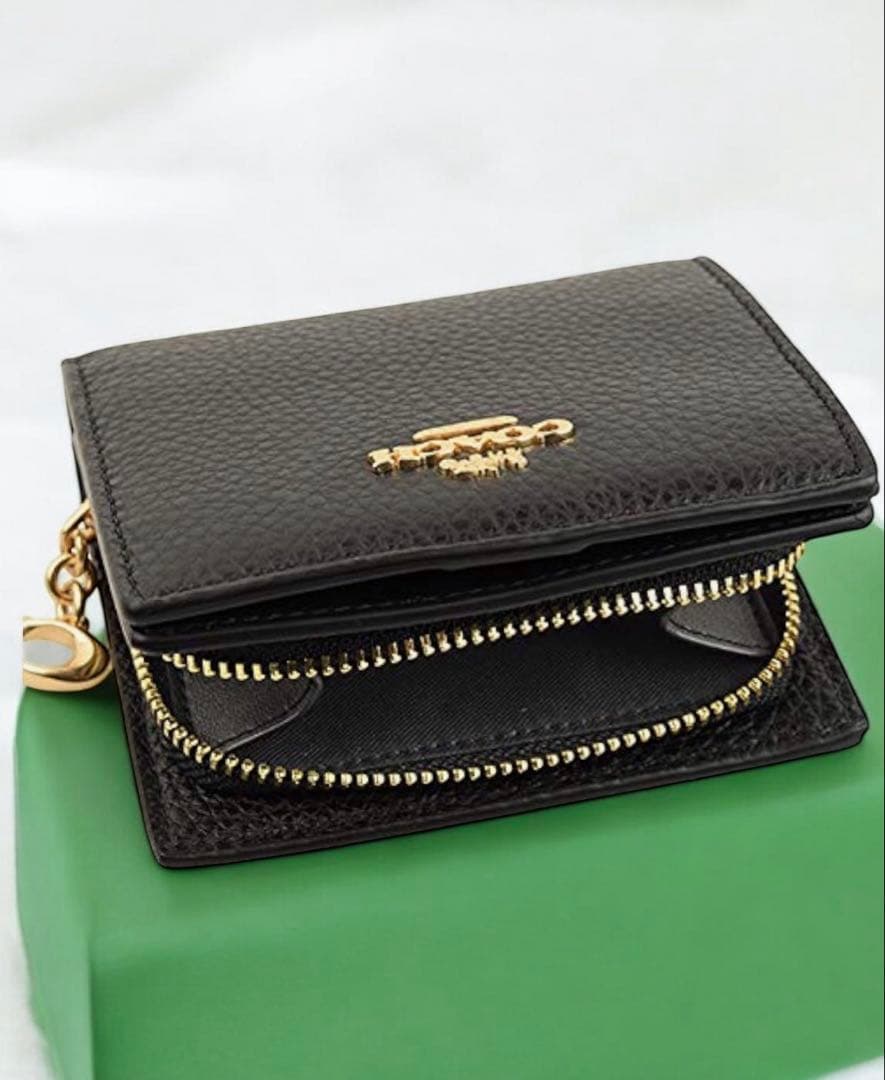 【新品未使用】COACH ★★折り財布ブラック新品