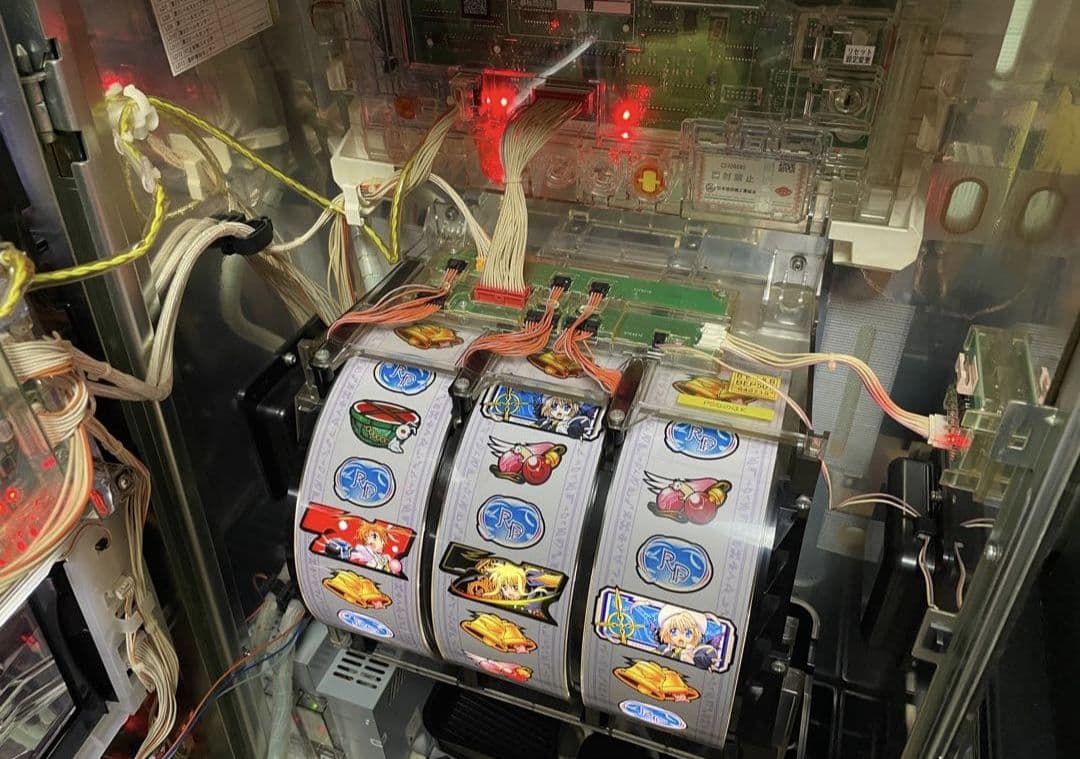【送料込み】パチスロ 魔法少女リリカルなのは 実機 不要機付き