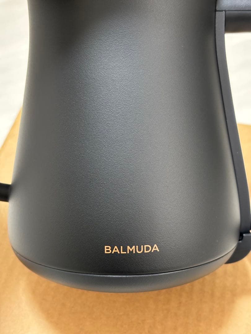 【美品】BALMUDA バルミューダ 電気ケトル K07A-BK 黒