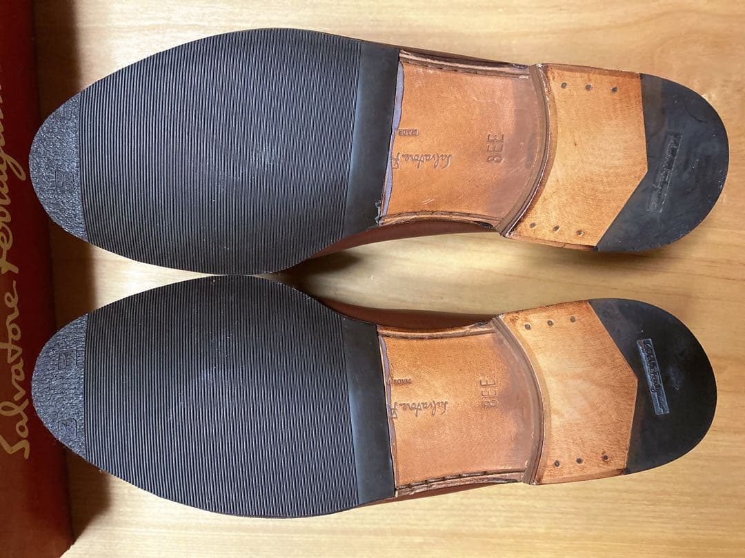 【未使用】Ferragamo フェラガモ メンズシューズ モカシン 茶 8