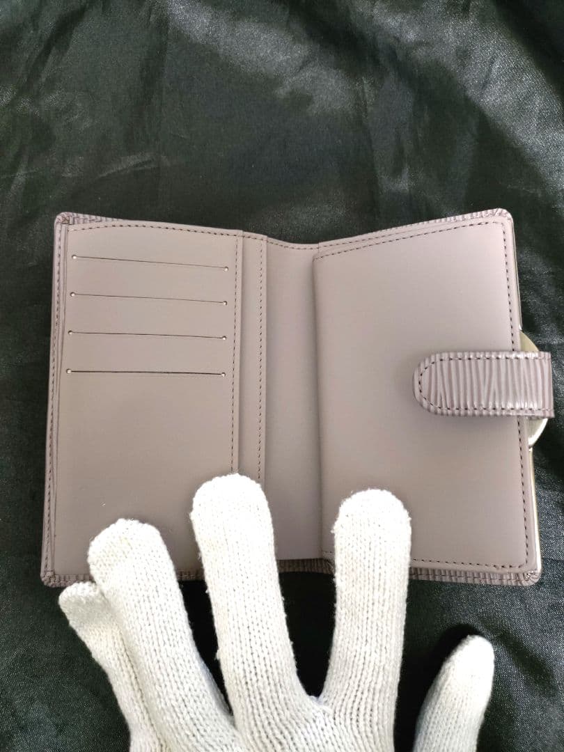 LOUIS VUITTON ルイ ヴィトン ポルトモネ ビエ ヴィエノワ