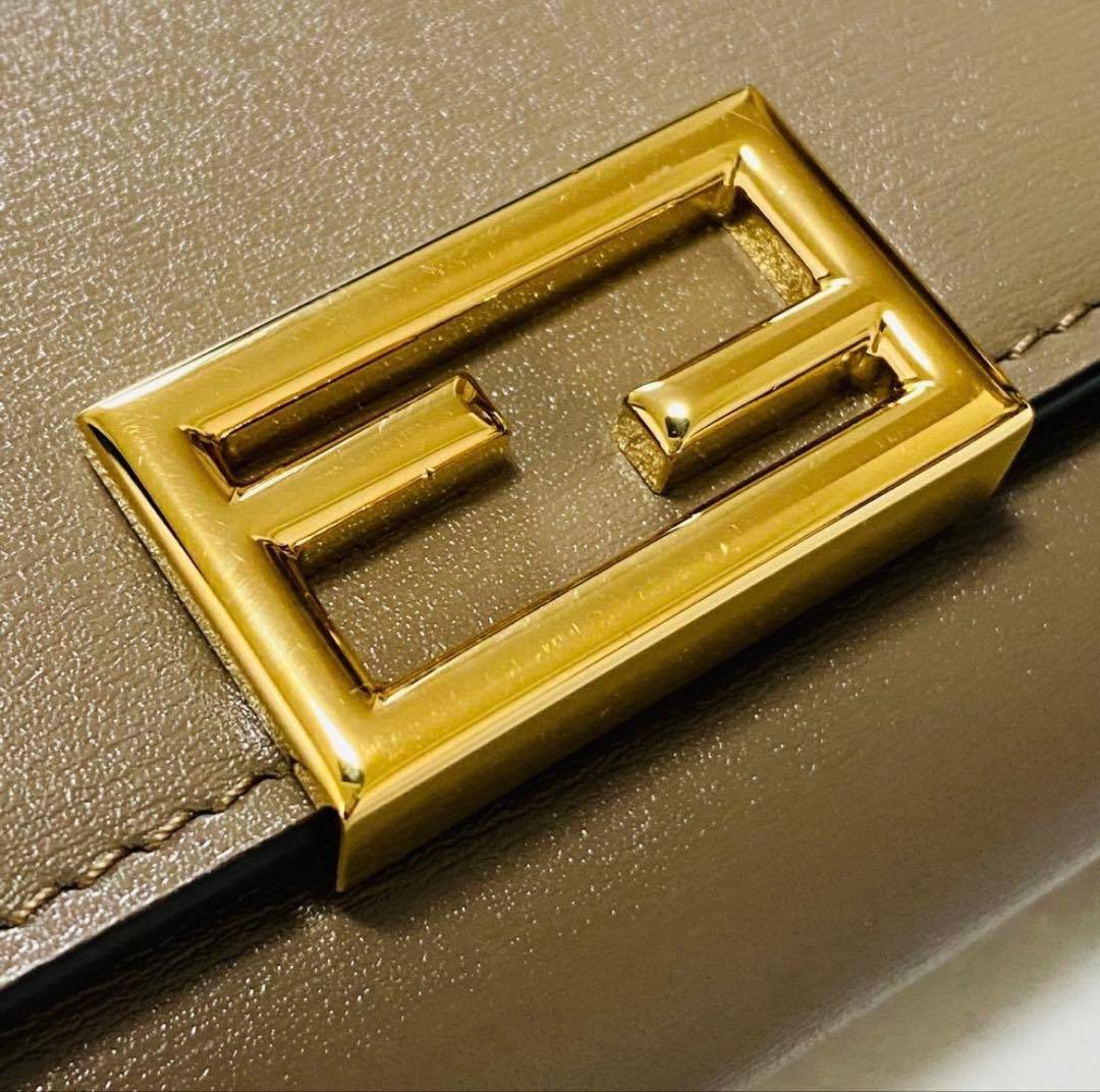 【最終価格】フェンディ ウェイ マイクロ 三つ折り財布 レディース レザー