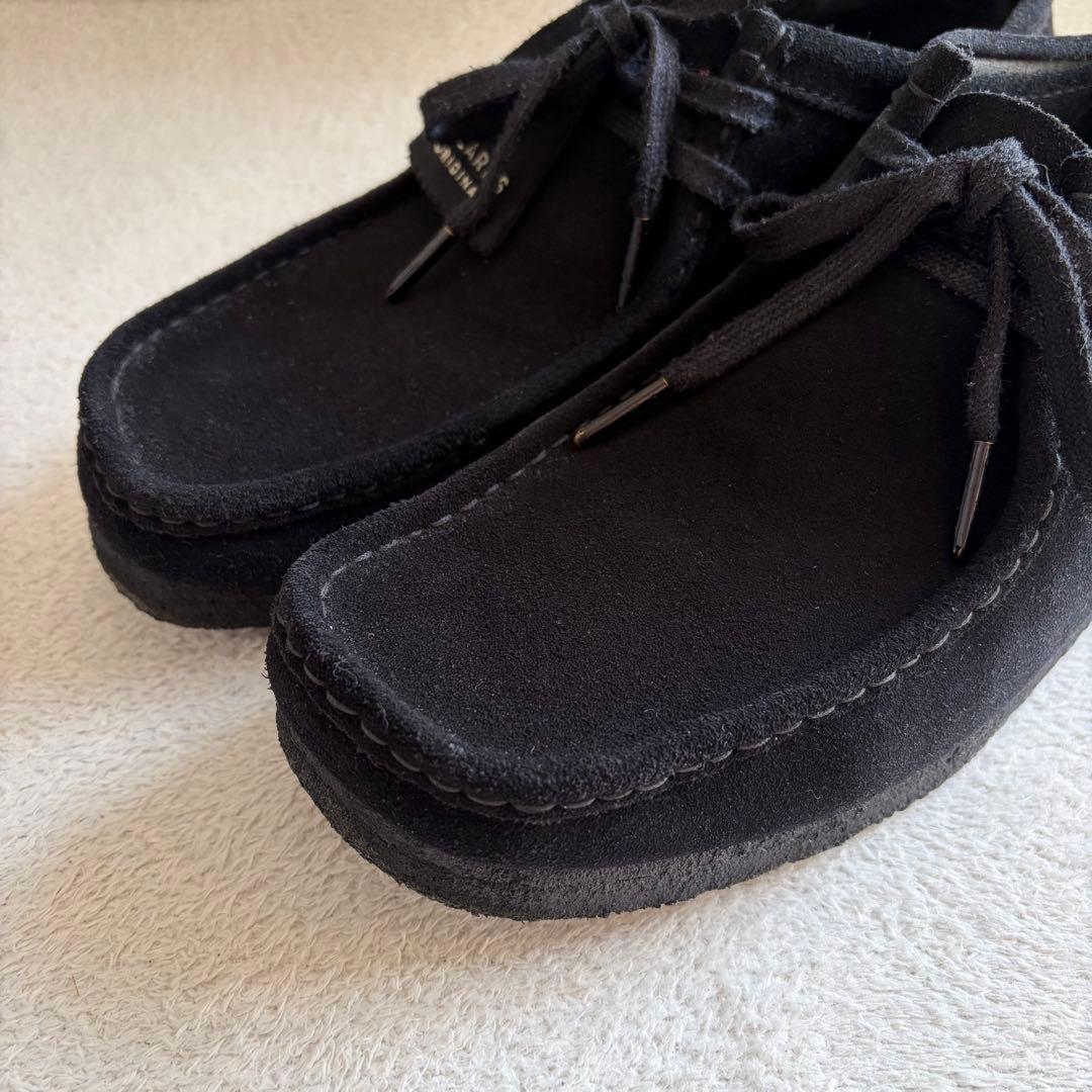 あくたん Clarks originals ワラビーシューズ ブラック