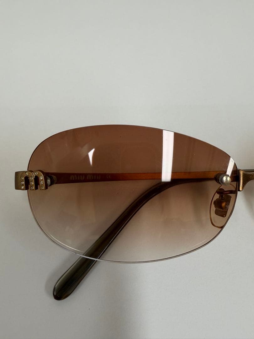 MIU MIU ブラウングラデーション サングラス