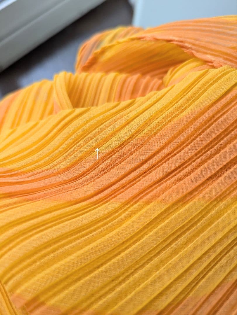 PLEATS PLEASE イッセイミヤケ　プリーツストール　ショール