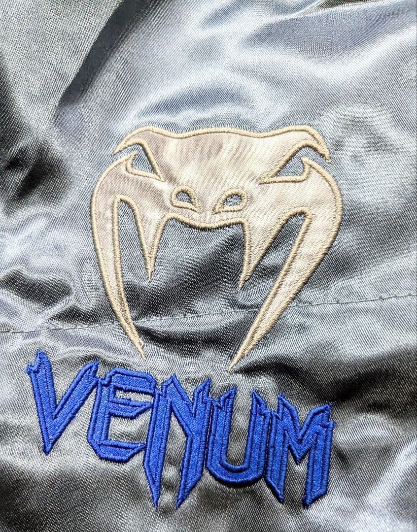 新品未使用 VENUMクラシック ムエタイパンツ　Mサイズ グレー青