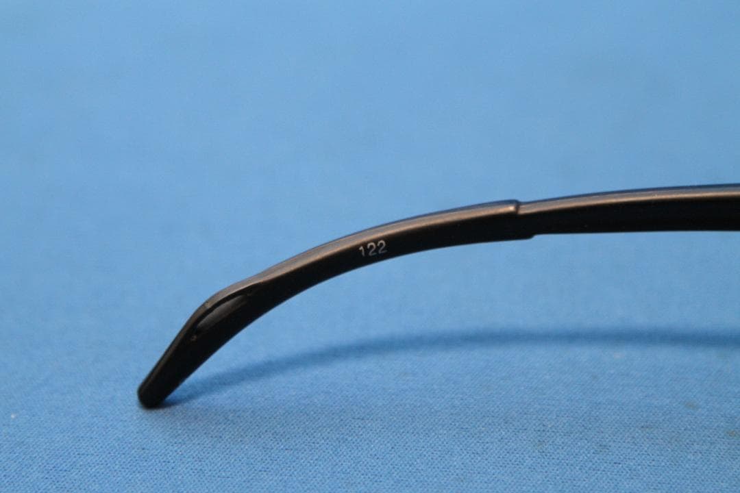 122 OAKLEY　オークリー　スポーツ　サングラス　Mフレーム★中古