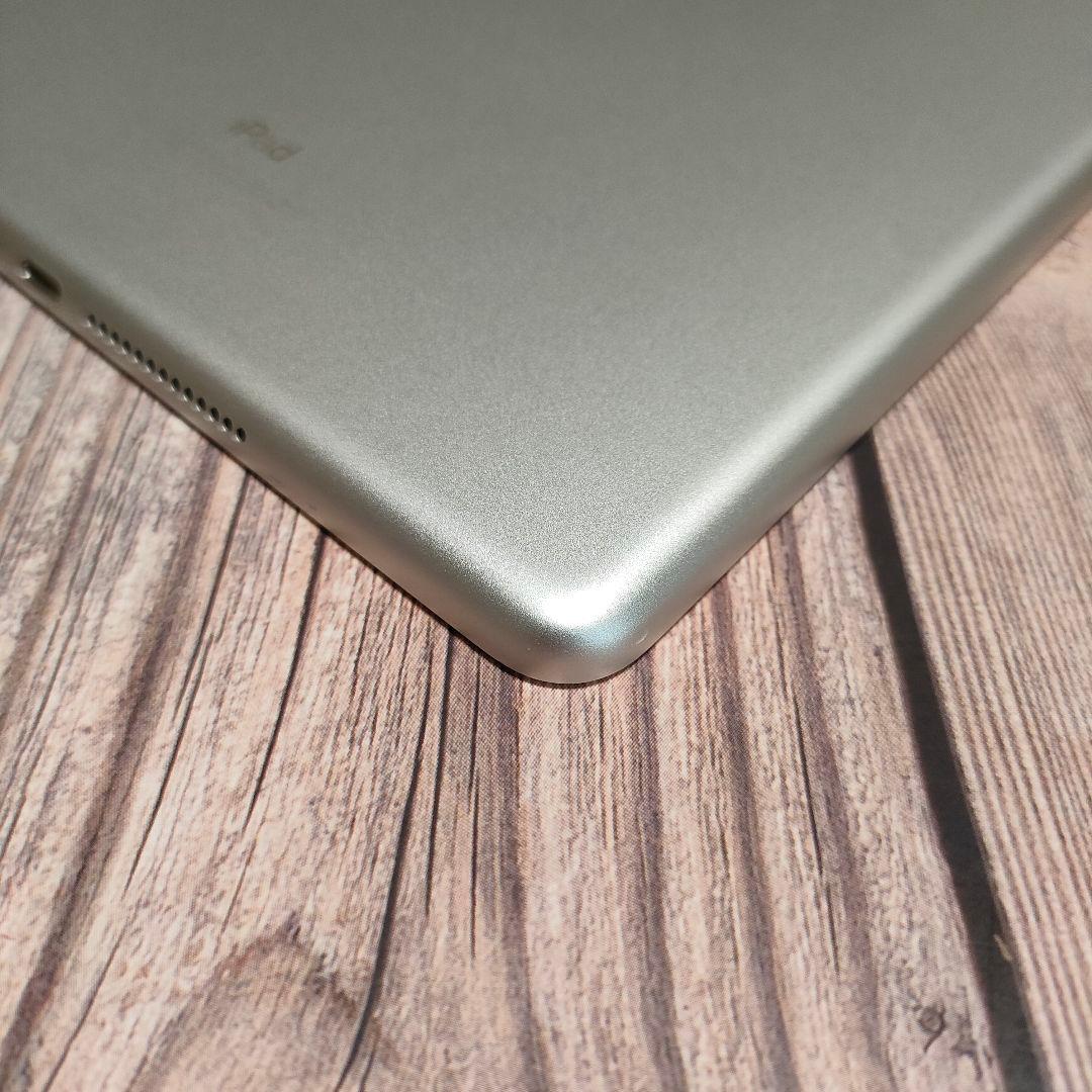 iPad 第5世代 32GB SIMフリー 美品 バッテリー95%