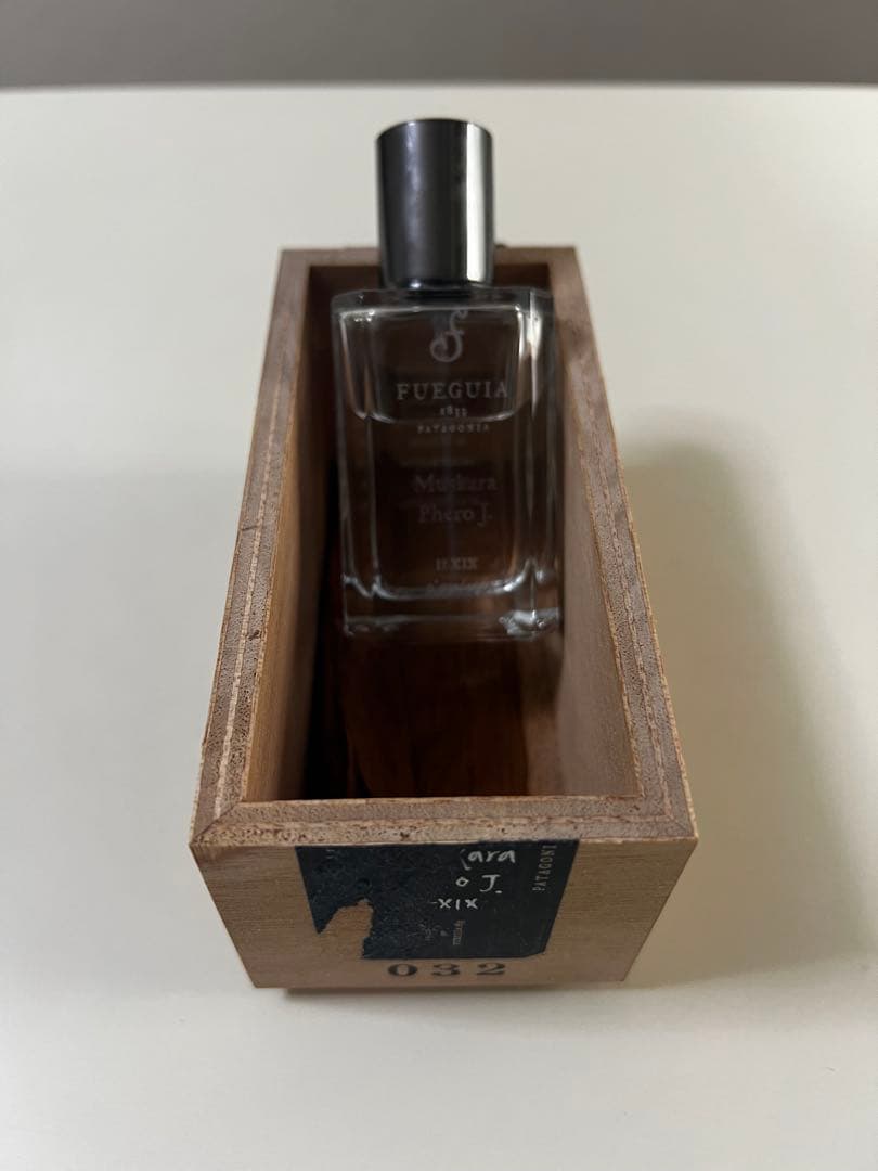 【肌香水】フエギアムスカラフェロ J 50ml X1X FUEGUIA 1833