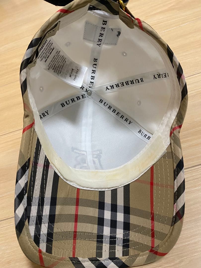 【最終値下げ】Burberry ホワイトキャップ