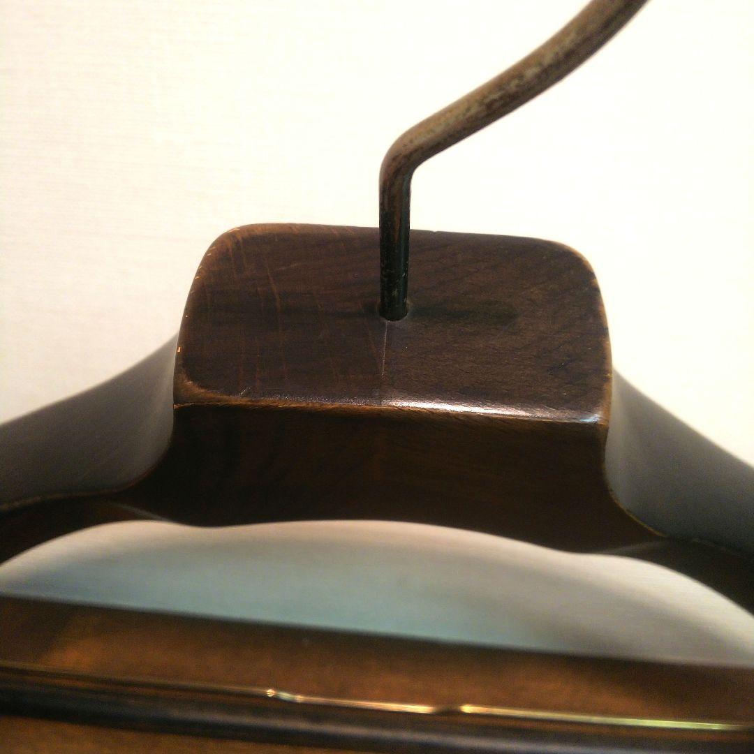 木製 メンズ スーツハンガー 肩にカーブと厚みがあるタイプ 箱に入るだけ入れます