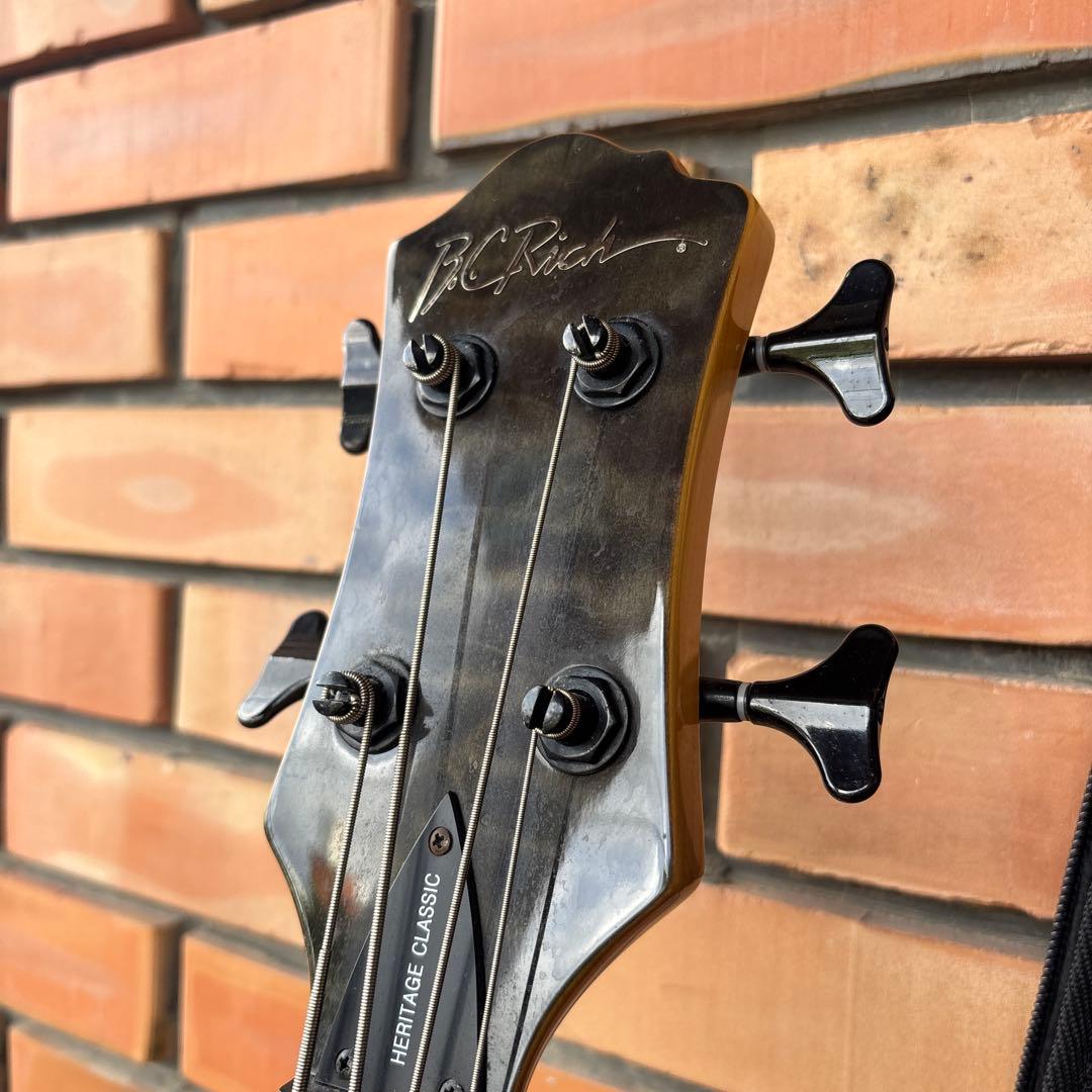 B.C.Rich HERITAGE CLASSIC 4弦