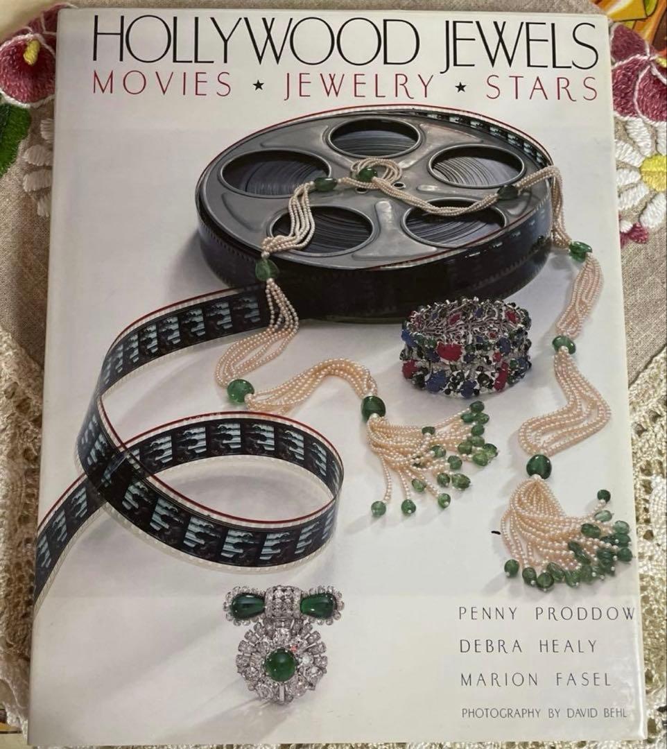 洋書 HOLLYWOOD JEWELS: MOVIES, JEWELRY, STARS