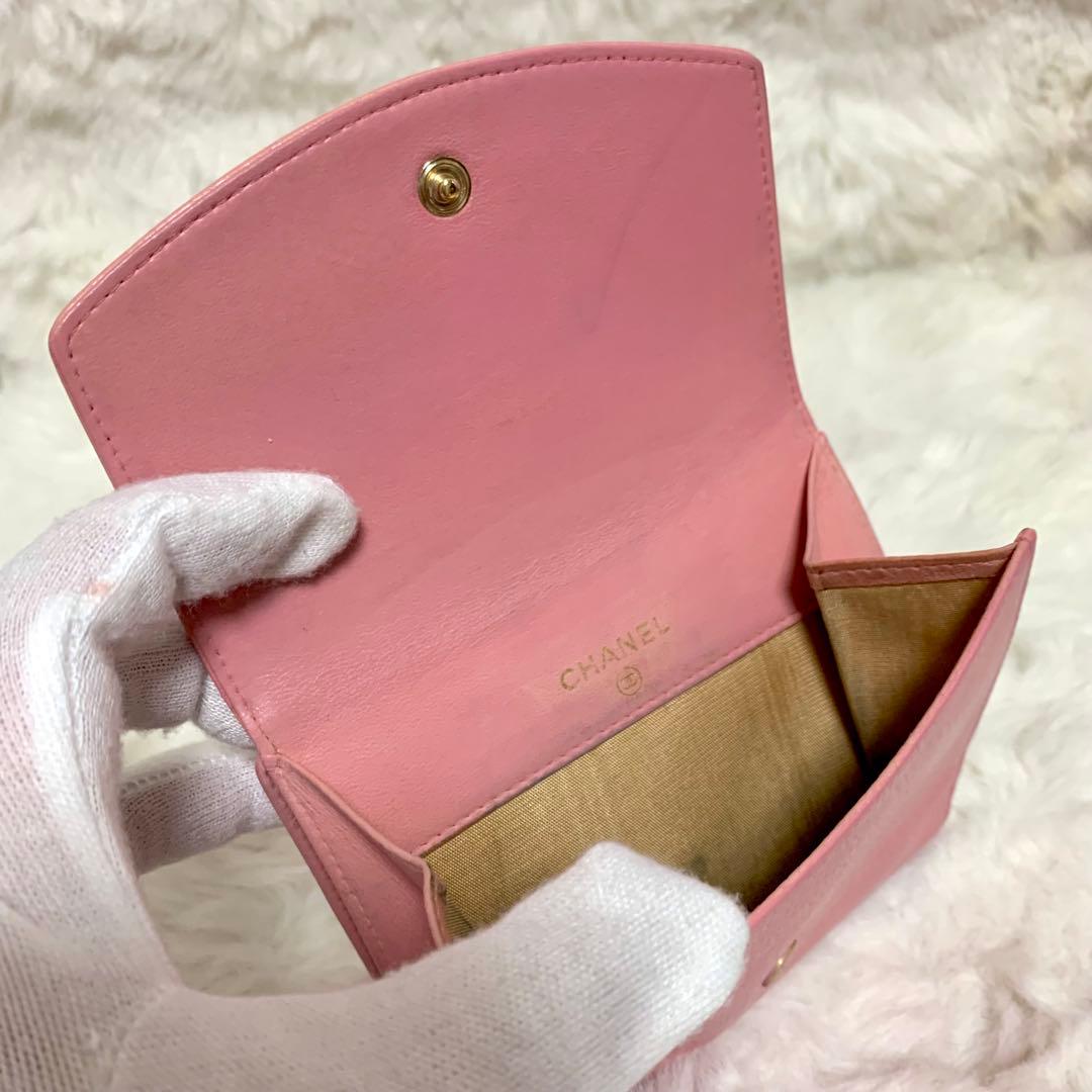 CHANEL レザー 二つ折り財布　キャビアスキン　ピンク