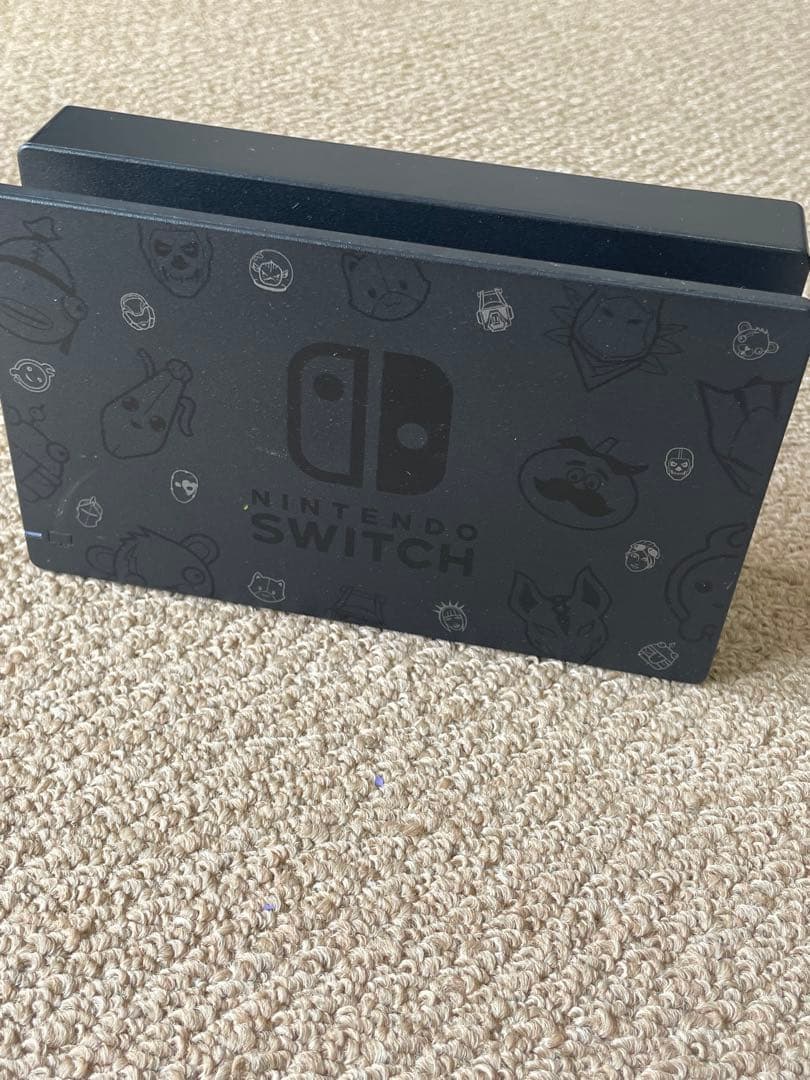 Nintendo Switch フォートナイト特別セット　本体