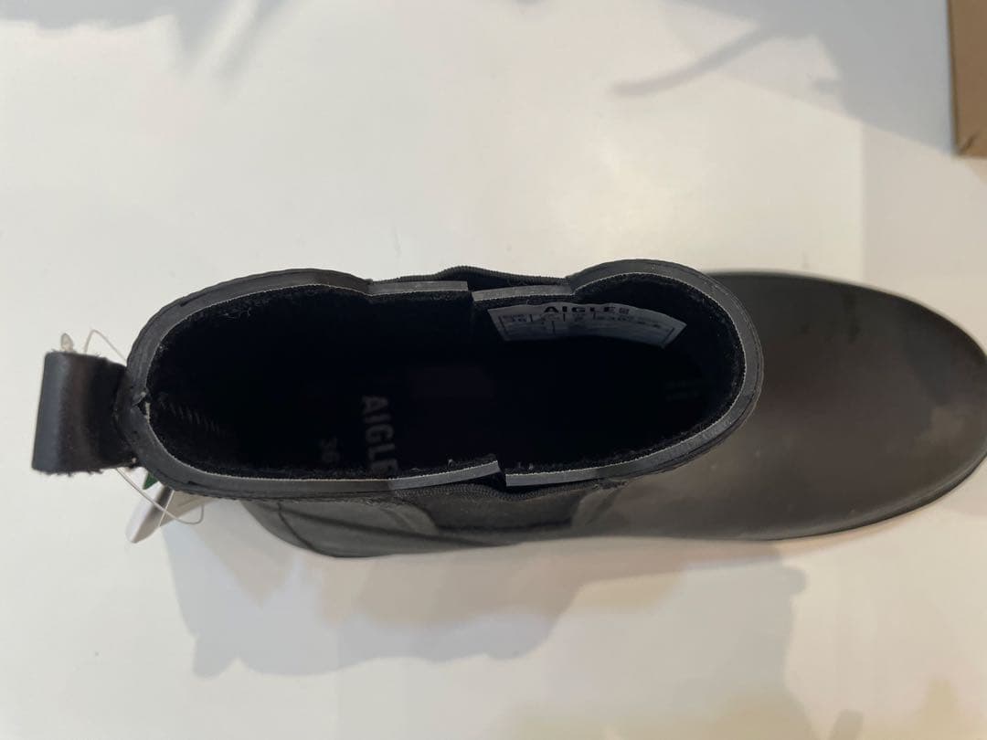 AIGLE ブラック チェルシーブーツ