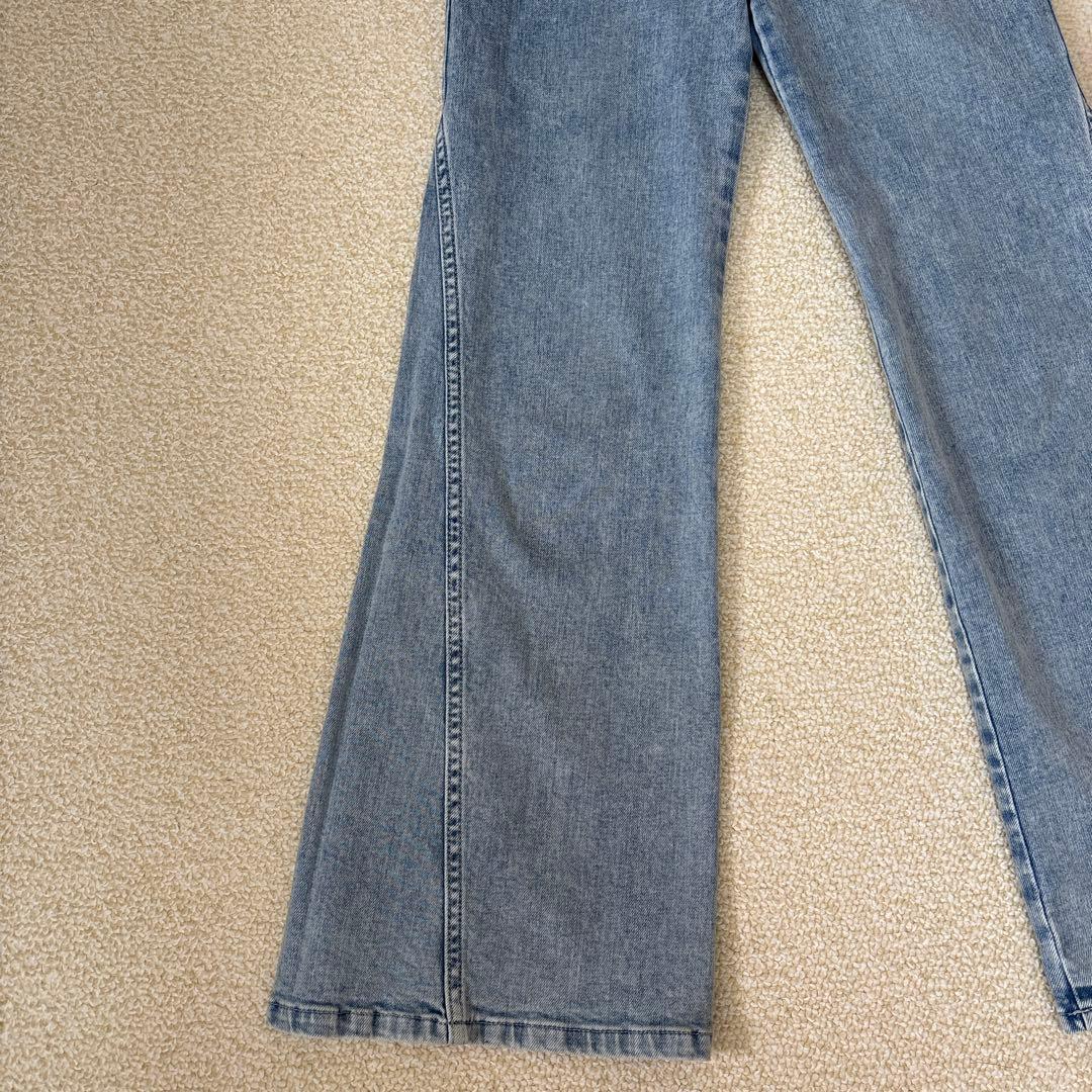 SNIDEL Sustainableストレッチフレアデニムパンツ