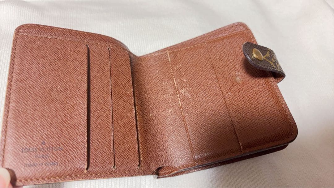 ルイヴィトン 2つ折り財布 LOUIS VUITTON