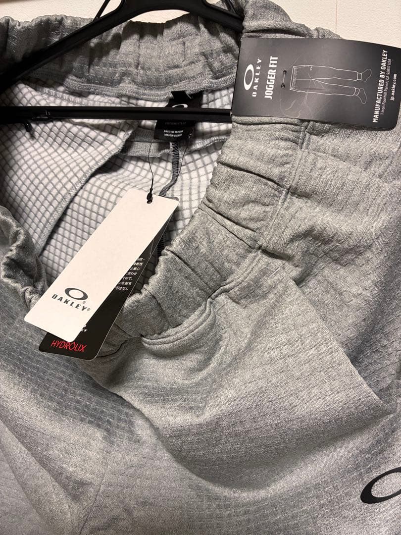 新品 OAKLEY HYDROLIX 上下セット グレー 極美品 新品タグ付き