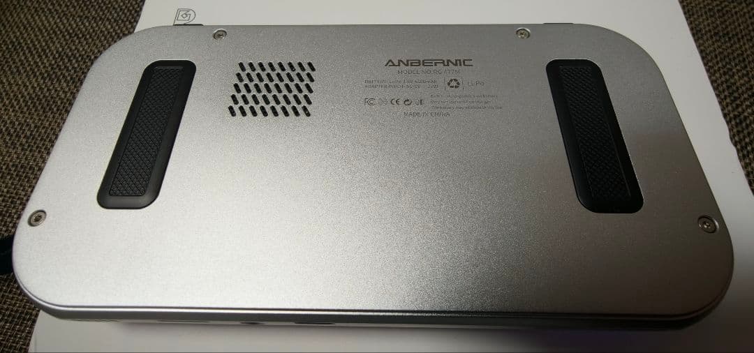 Anbernic RG 477M 12GB+256GB 本体